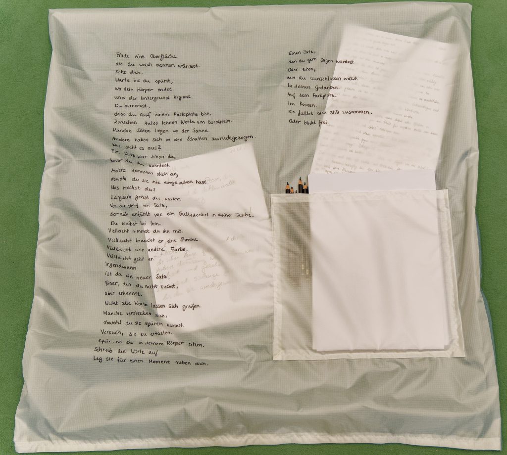 Mutual Archives: Wechselseitig - Anleitungen zur Fürsorge, Museum Abteiberg - Foto: Helmut Sonnenhol