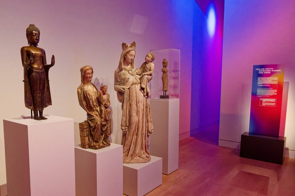 Die geheime Macht der Düfte, Kunstpalast Düsseldorf - Foto: Helmut Sonnenhol