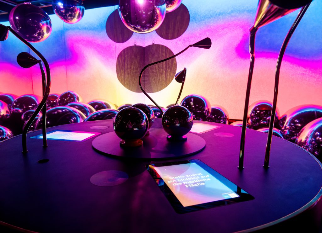 Die geheime Macht der Düfte, Kunstpalast Düsseldorf - Foto: Helmut Sonnenhol