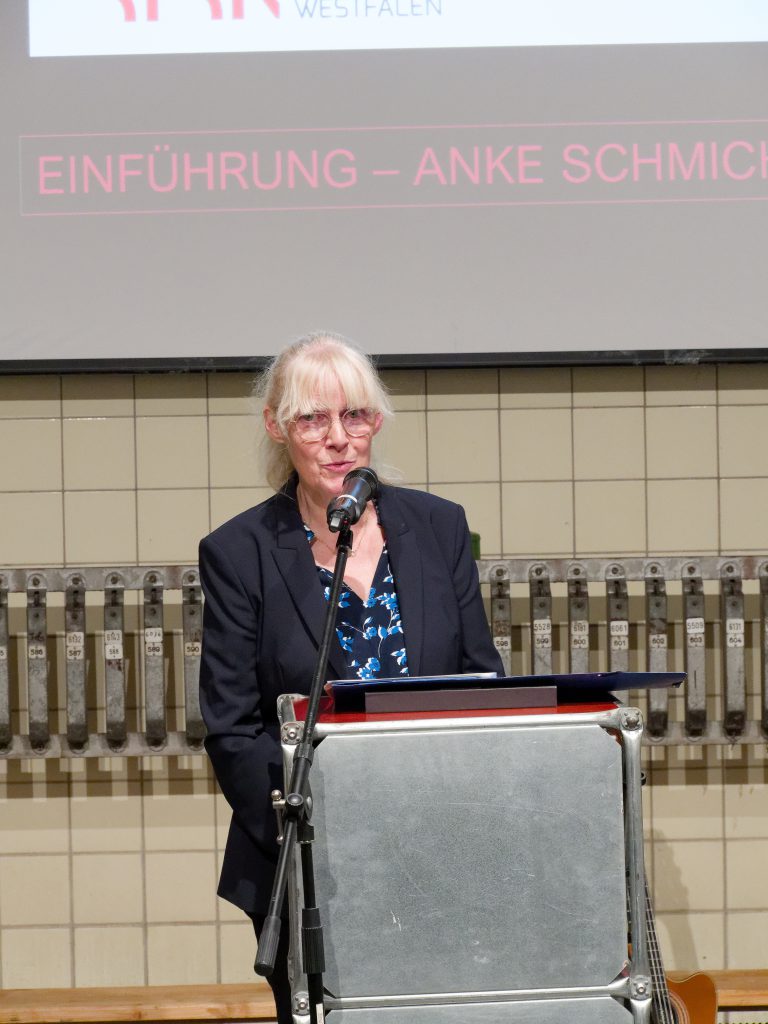 Kunsthistorikerin Anke Schmich