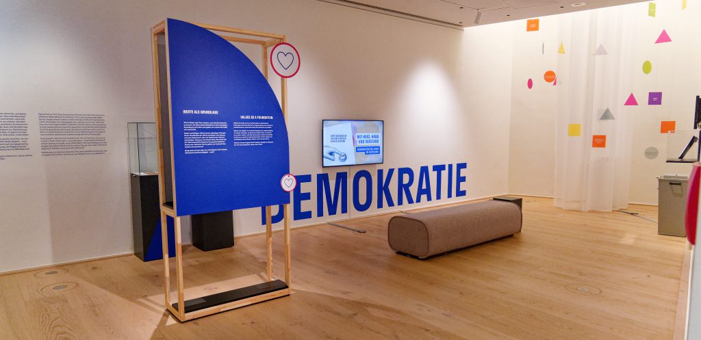 "Mit Herz, Hand und Verstand". Demokratisches Leben im Sauerland. Ausstellung im Sauerland-Museum - Foto: Helmut Sonnenhol