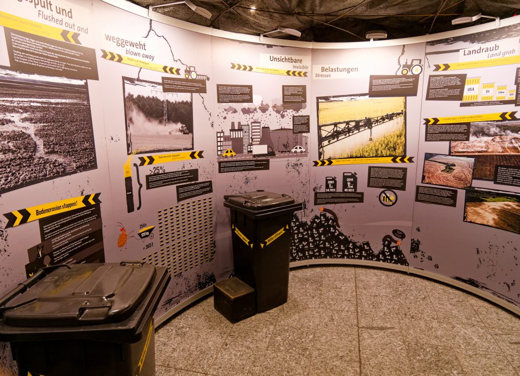 Die dünne Haut der Erden - Unsere Böden. Sonderausstellung im Naturmuseum Dortmund - Foto: Helmut Sonnenhol