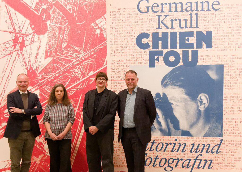 Germaine Krull: Chien Fou. Ausstellung im Museum Folkwang. Foto: Helmut Sonnenhol