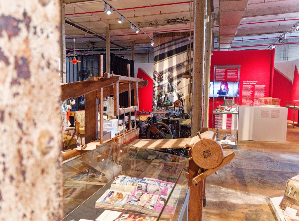 Textile Leidenschaft. 200 Jahre IBENA. Neue Ausstellung vom 1. März bis 1. November 2026 im LWL-Museum Textilwerk in Bocholt.