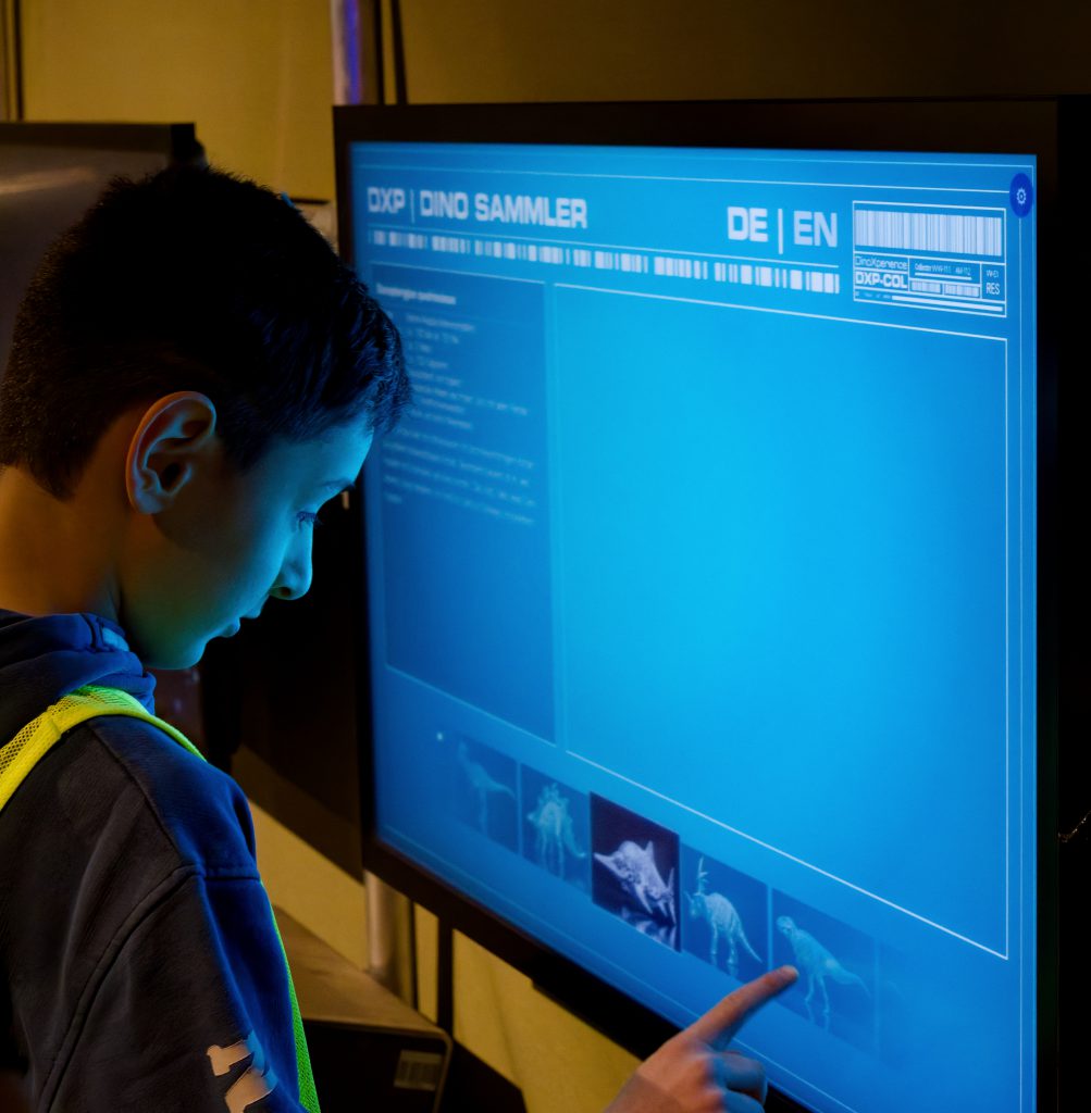 DinoXperience – Expedition Urzeit - Neue Erlebniswelt schickt Besucher in Königswinter 67 Millionen Jahre in die Vergangenheit.