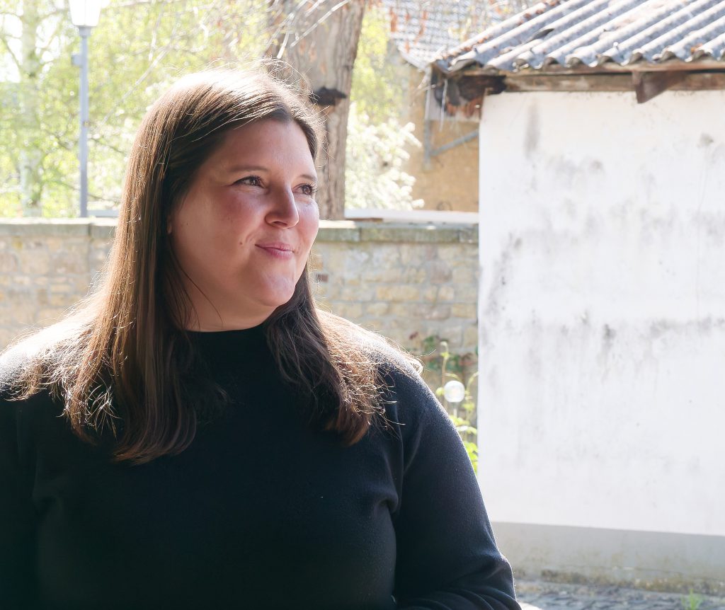 Burg Muldenau besitzt ältesten Burgendachstuhl im Rheinland - Regine Weber