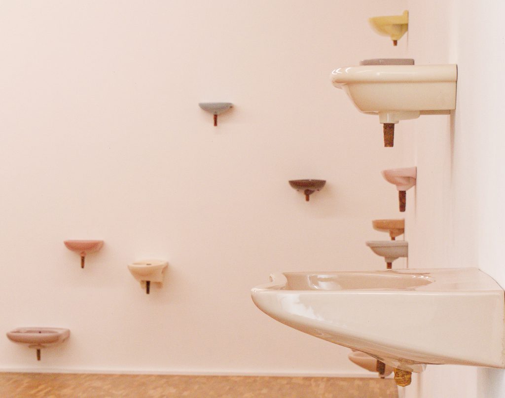 Das soziale Leben der Dinge - Nina Beier - David Hammons - Zoe Leonard - MGK Siegen