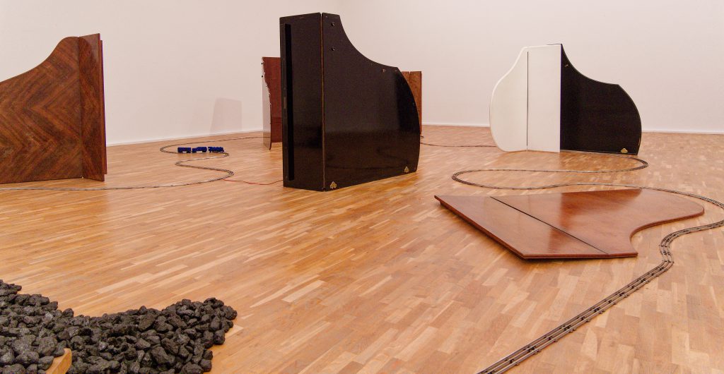 Das soziale Leben der Dinge - Nina Beier - David Hammons - Zoe Leonard - MGK Siegen