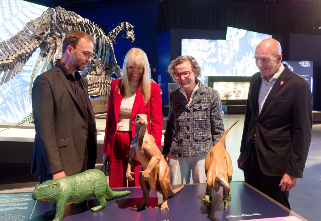überLeben zwischen Dinos und Schuppenbäumen - Paläontologische Landesausstellung LWL-Museum für Naturkunde