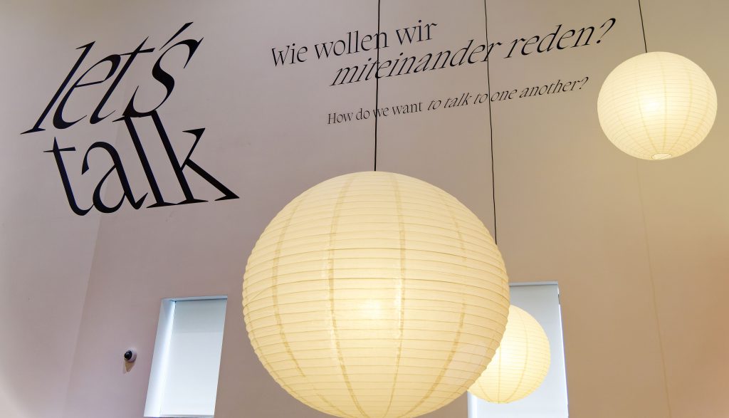 let’s talk. sprechen über kUNSt. Die neue Sammlungspräsentation im Museum Ostwall im Dortmunder U. 