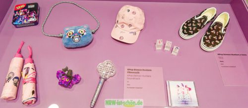 Asia Pop NRW Forum Düsseldorf Hello Kitty Manga K-Pop Asien Japan Ausstellung