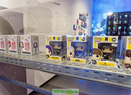 Asia Pop NRW Forum Düsseldorf Hello Kitty Manga K-Pop Asien Japan Ausstellung